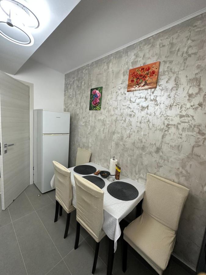 Glamart Apartment Craiova Kültér fotó