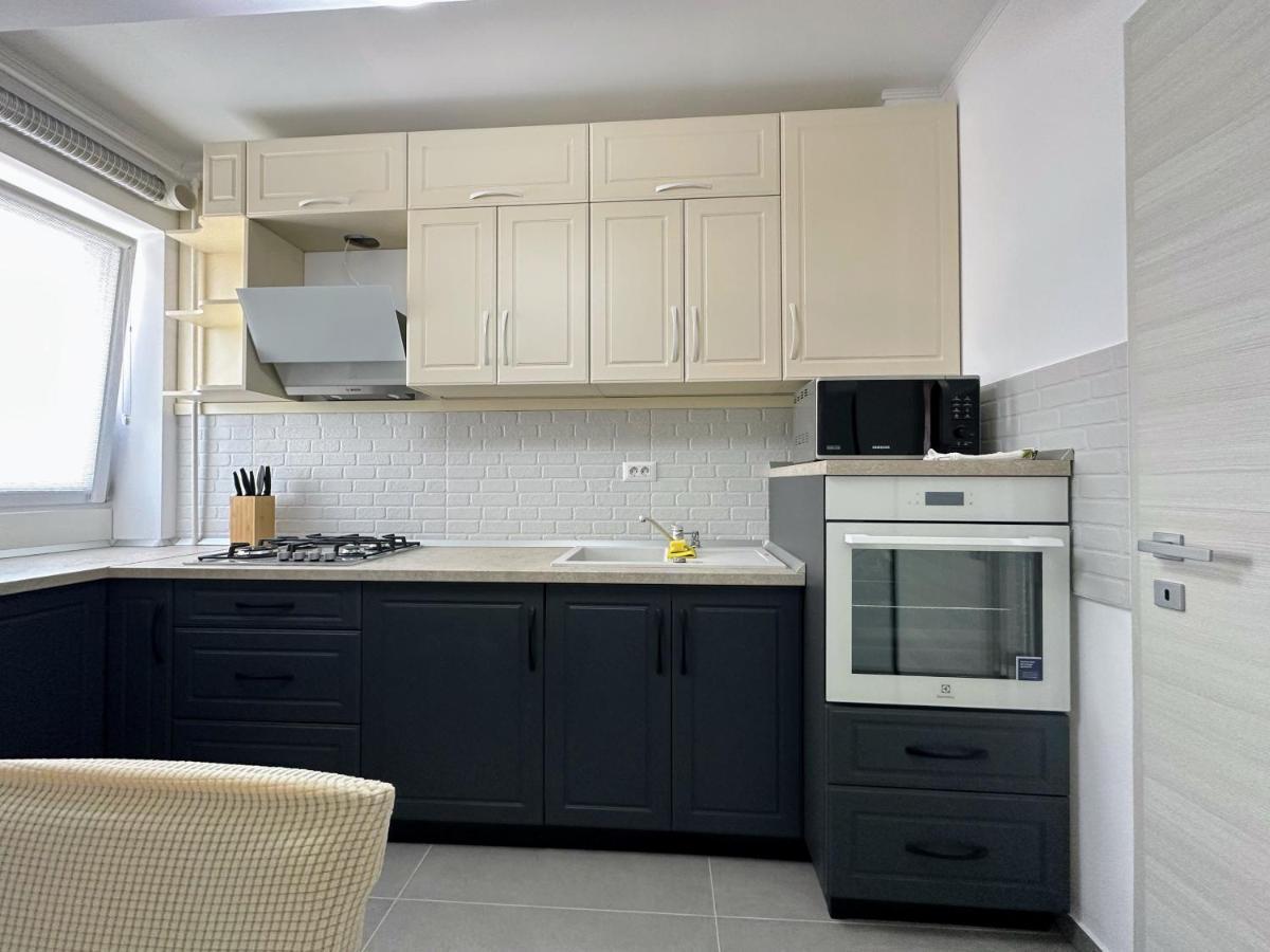 Glamart Apartment Craiova Kültér fotó